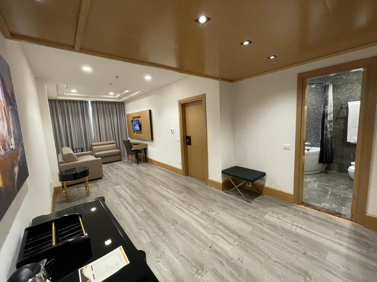 Hotel Golden Palace Shkodër Dış mekan fotoğraf