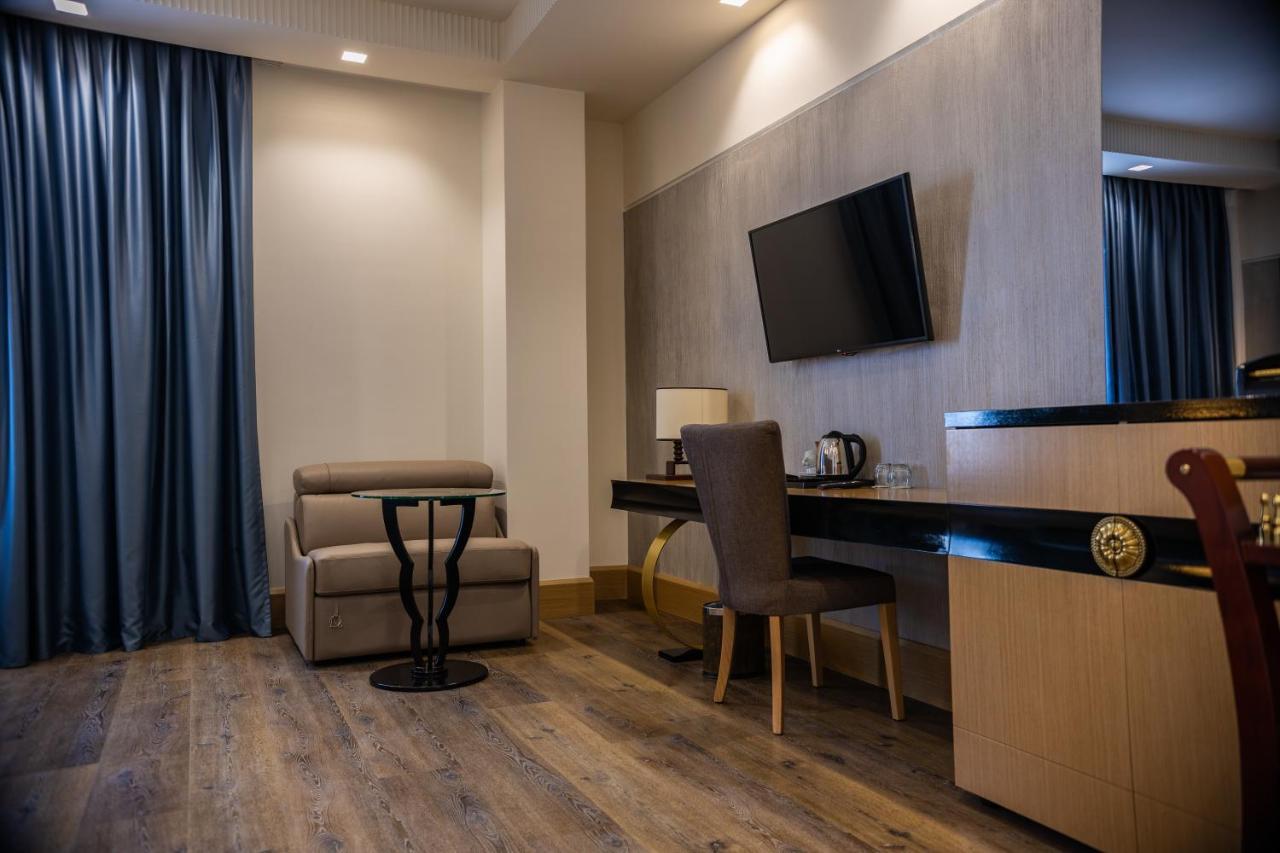 Hotel Golden Palace Shkodër Dış mekan fotoğraf