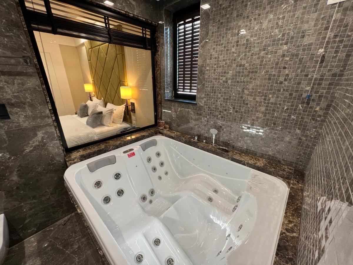 Hotel Golden Palace Shkodër Dış mekan fotoğraf