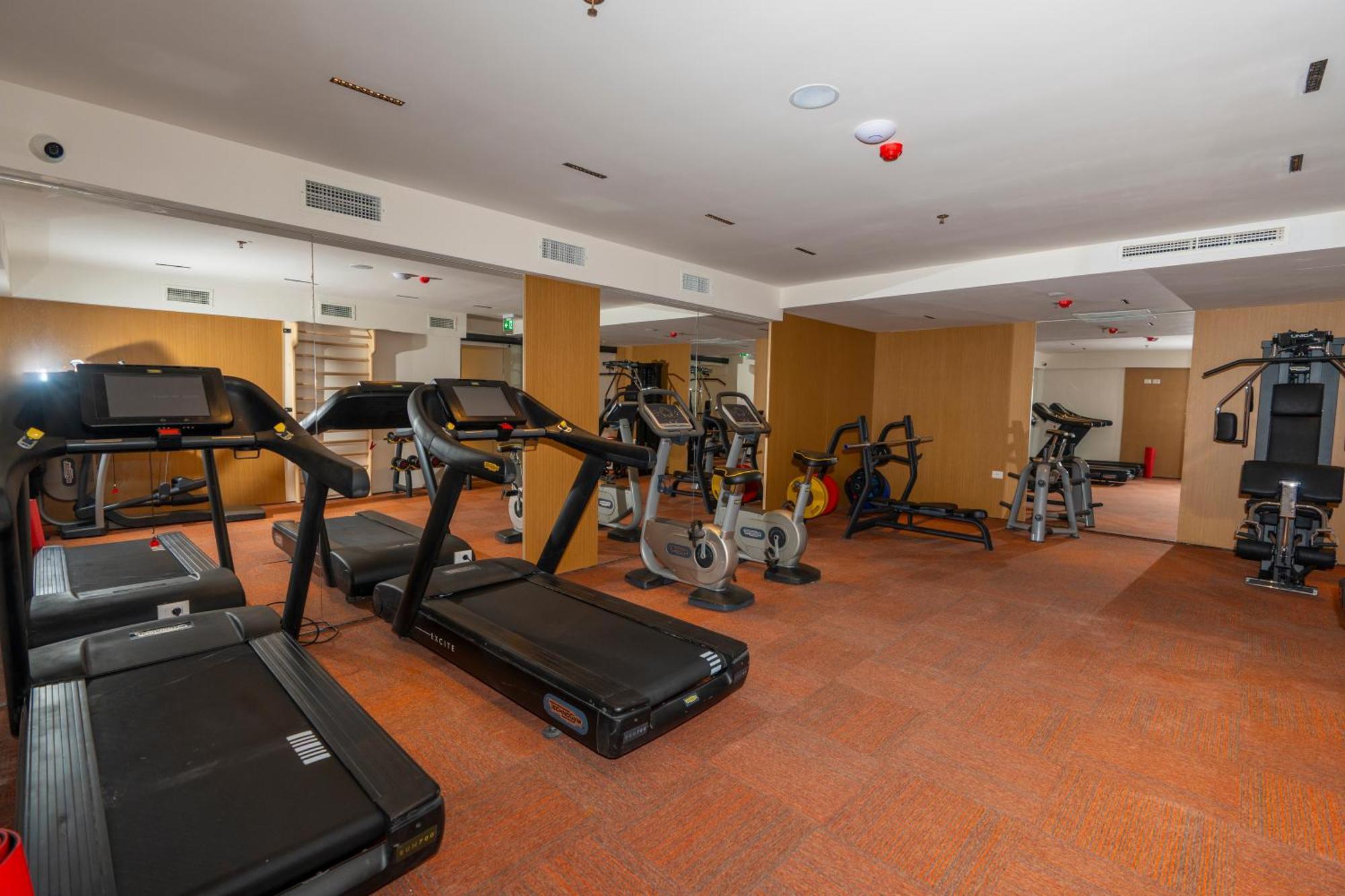 Hotel Golden Palace Shkodër Dış mekan fotoğraf